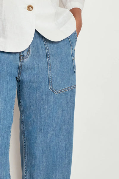 Ledger Jean - Mid Wash
