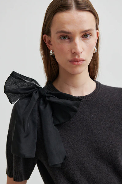 Leara Knit