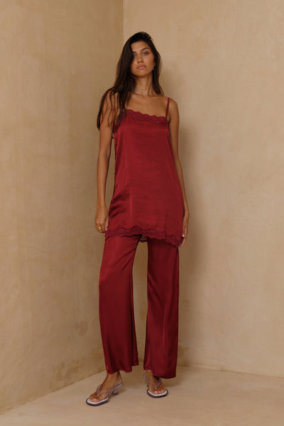 Essentia Pant - Merlot Red