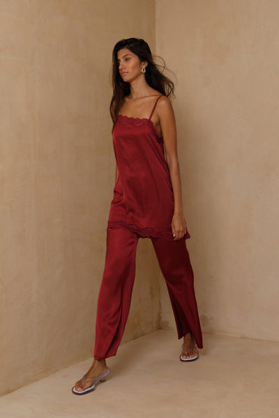 Essentia Pant - Merlot Red