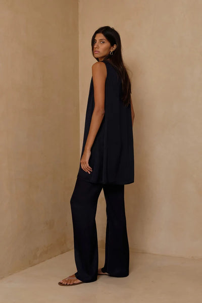 ESSENTIA PANT - BLACK